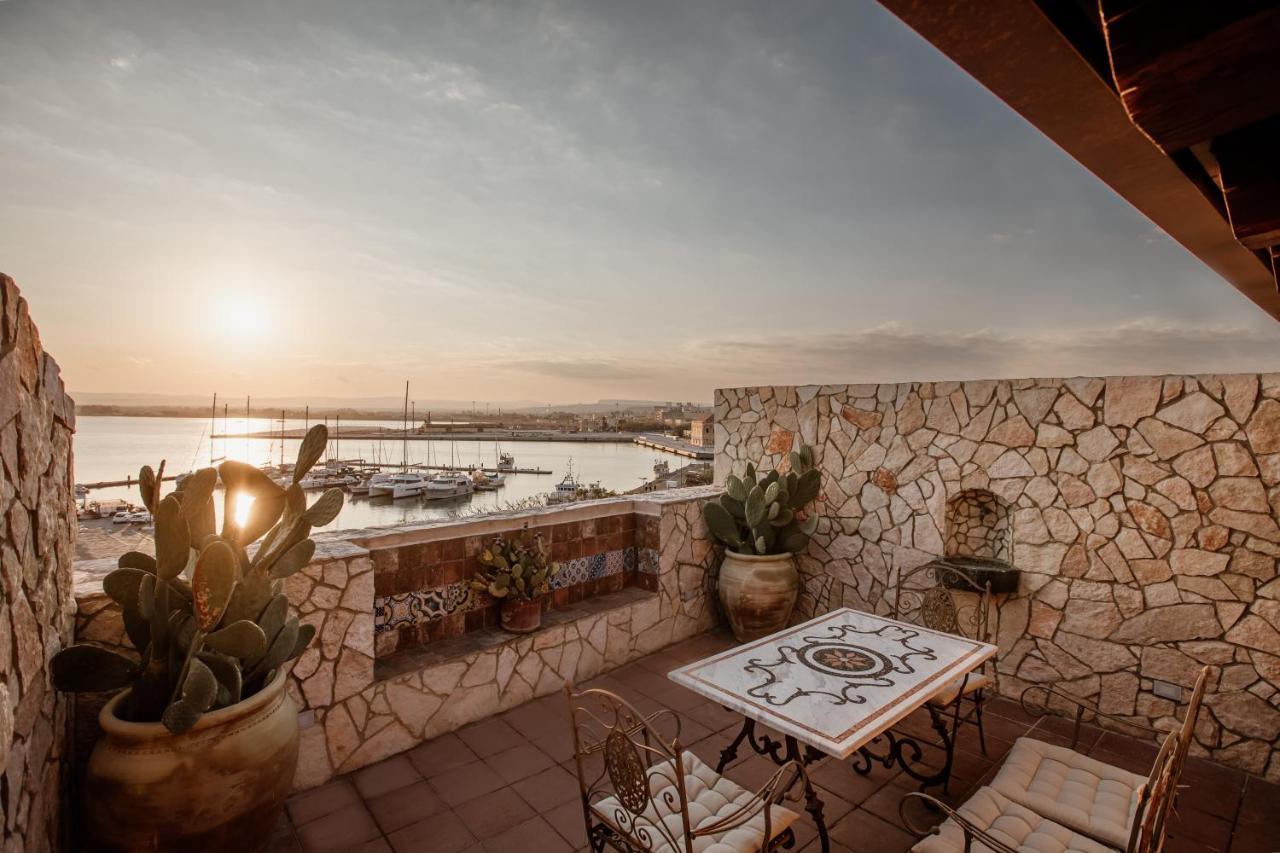 Palazzo Giunta - Porta Marina Ortigia Bed & Breakfast Syracuse Luaran gambar