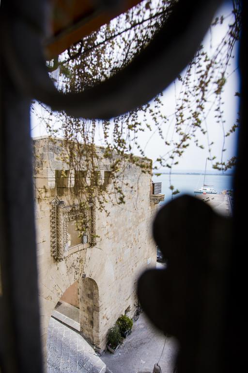 Palazzo Giunta - Porta Marina Ortigia Bed & Breakfast Syracuse Luaran gambar
