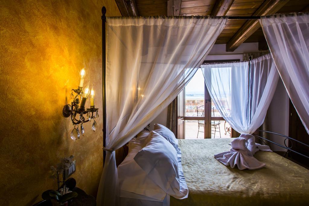 Palazzo Giunta - Porta Marina Ortigia Bed & Breakfast Syracuse Luaran gambar