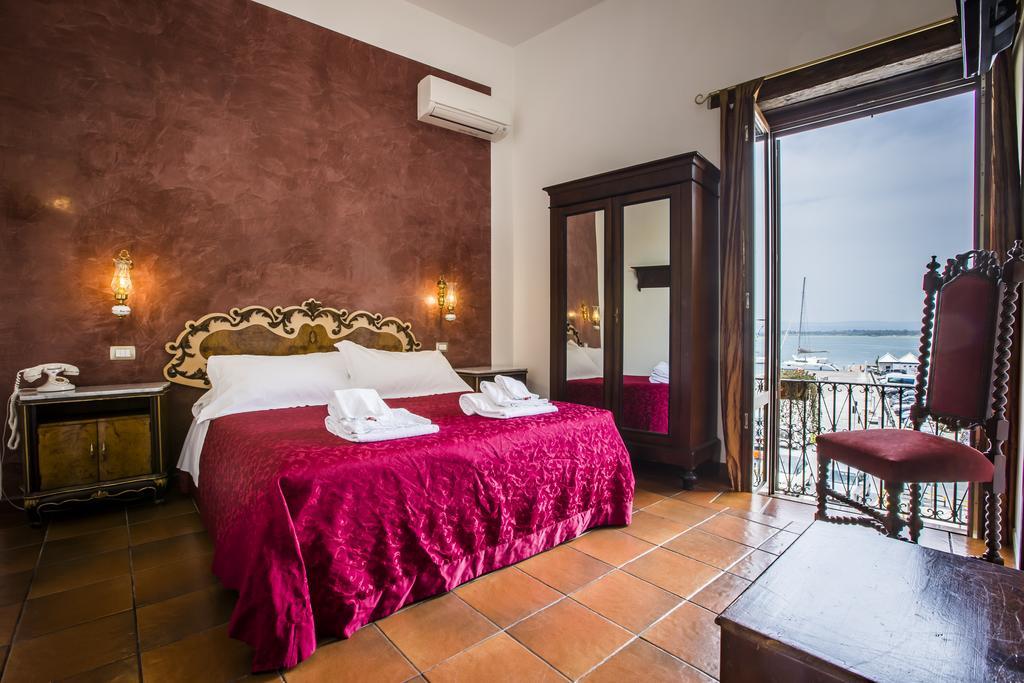Palazzo Giunta - Porta Marina Ortigia Bed & Breakfast Syracuse Luaran gambar