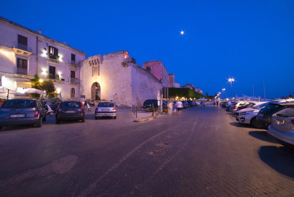 Palazzo Giunta - Porta Marina Ortigia Bed & Breakfast Syracuse Luaran gambar